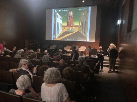 Une conférence dans l'auditorium du musée Fabre
