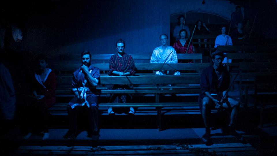 Spectacle Etabli "Au bout du fil", création originale des élèves de l'atelier adultes