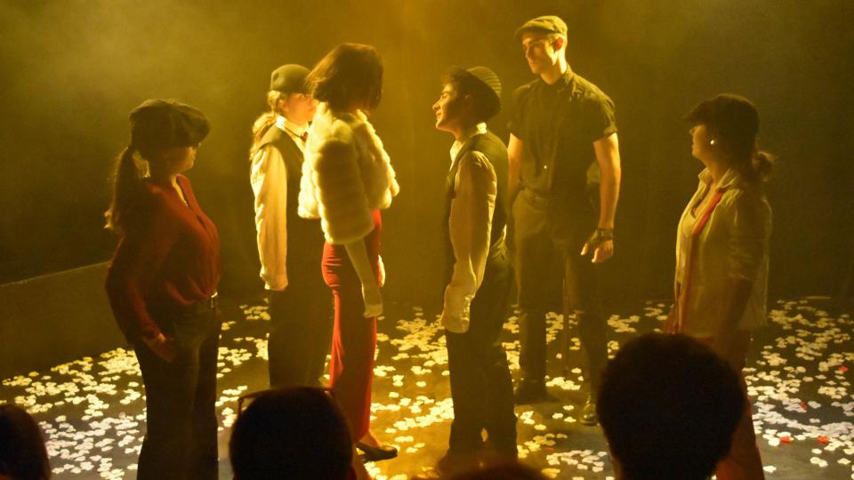 Spectacle Etabli "Roméo et Juliette", création originale des élèves de l'atelier ados