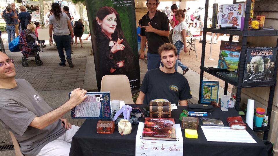 Antigone des associations