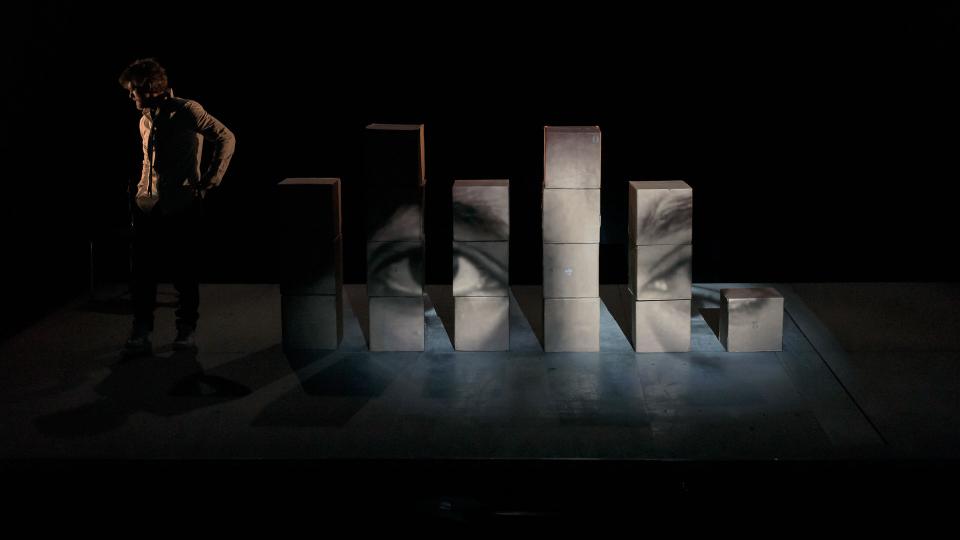 Burning / L'Habeas Corpus Compagnie : Mardi 15 et mercredi 16 mars - 20h / © Hubert Amiel