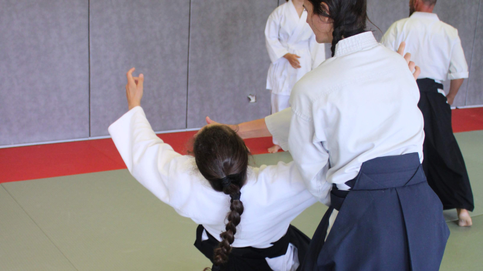 Inner Peace Dojo Aïkido Montpellier : deux pratiquantes sur le tatami